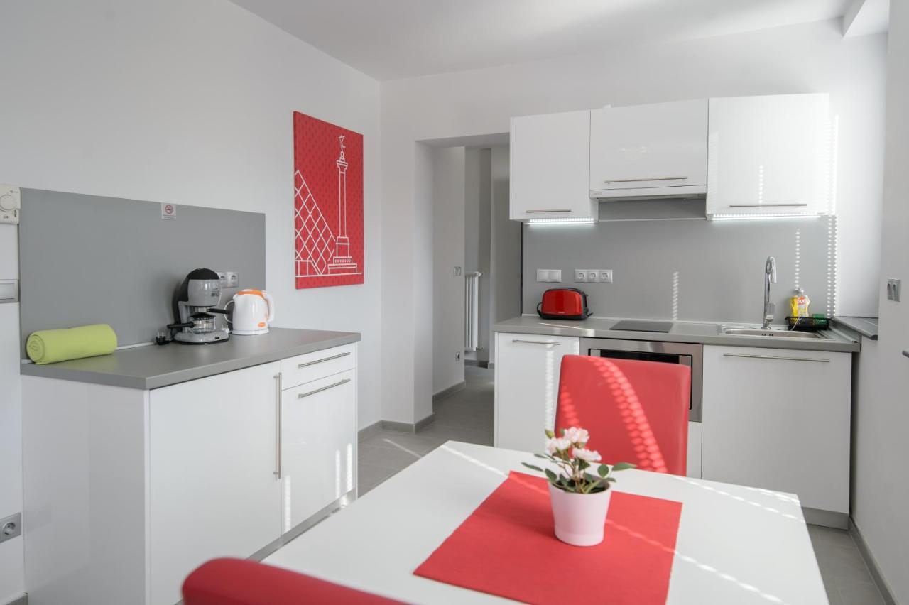 Hr Apartmanhaz Έγκερ Εξωτερικό φωτογραφία