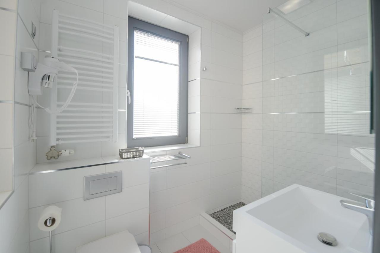 Hr Apartmanhaz Έγκερ Εξωτερικό φωτογραφία