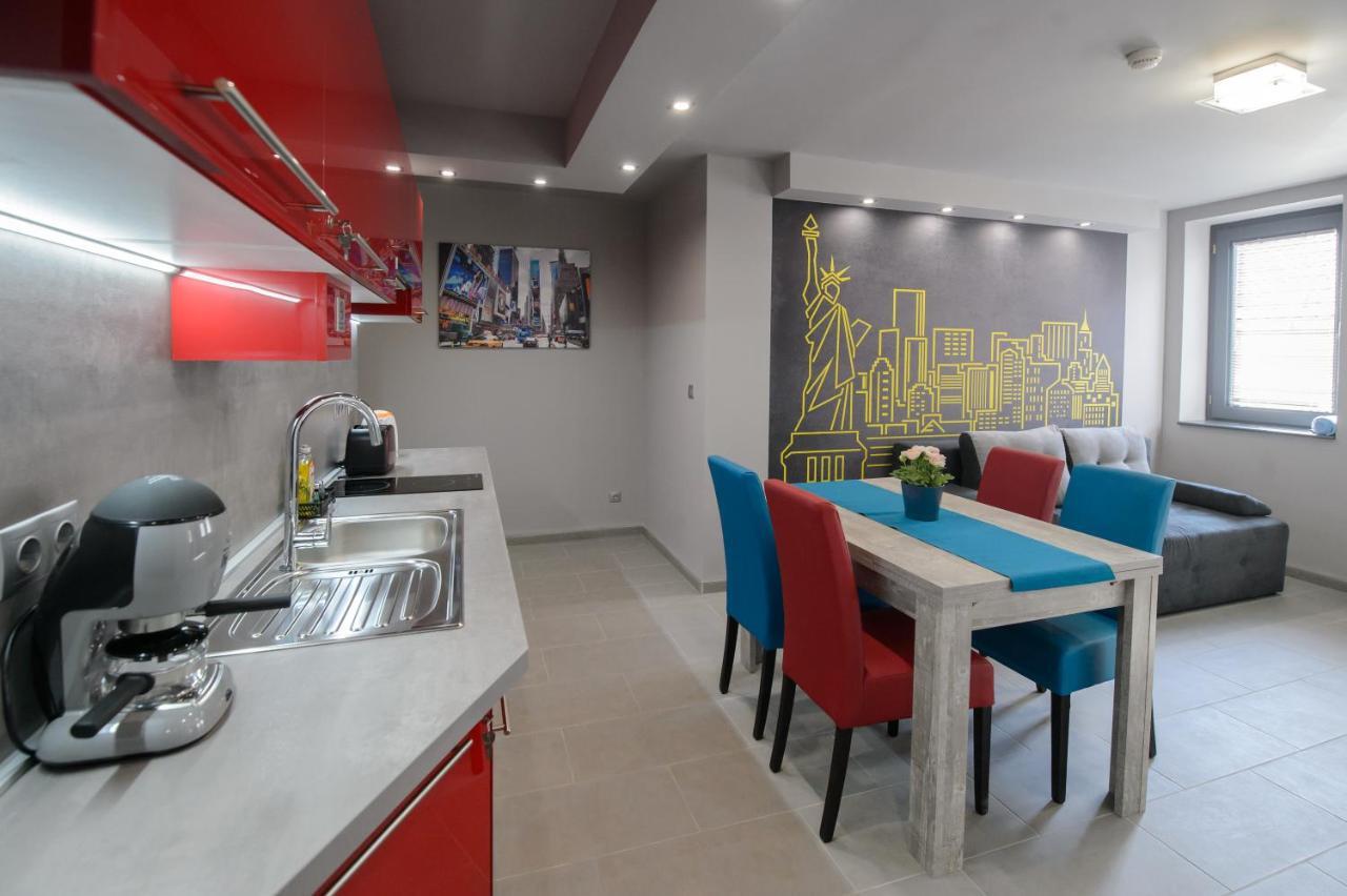 Hr Apartmanhaz Έγκερ Εξωτερικό φωτογραφία