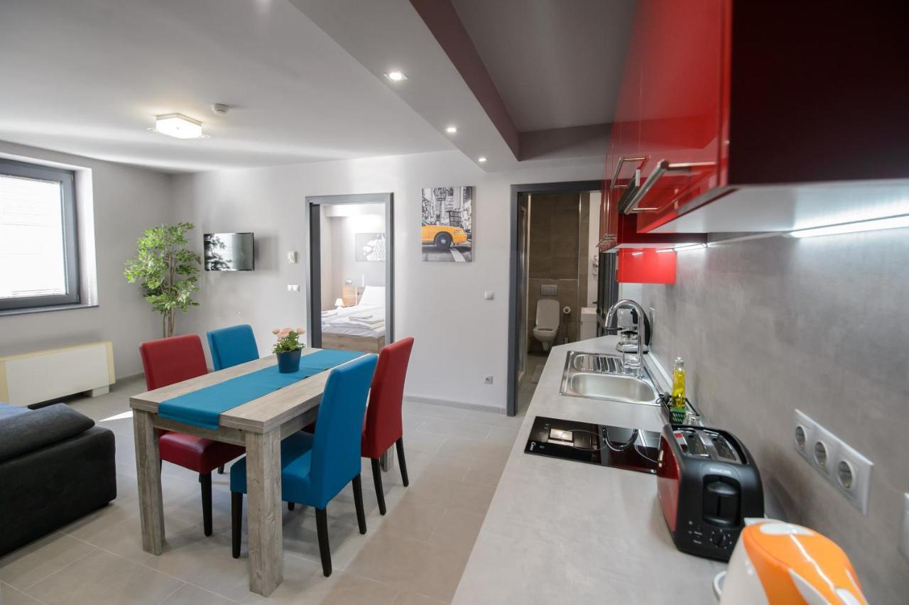 Hr Apartmanhaz Έγκερ Εξωτερικό φωτογραφία