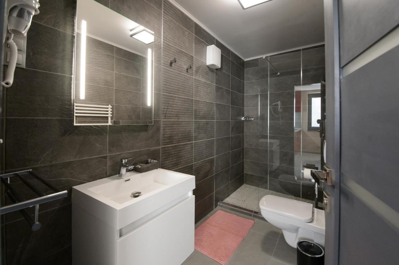 Hr Apartmanhaz Έγκερ Εξωτερικό φωτογραφία