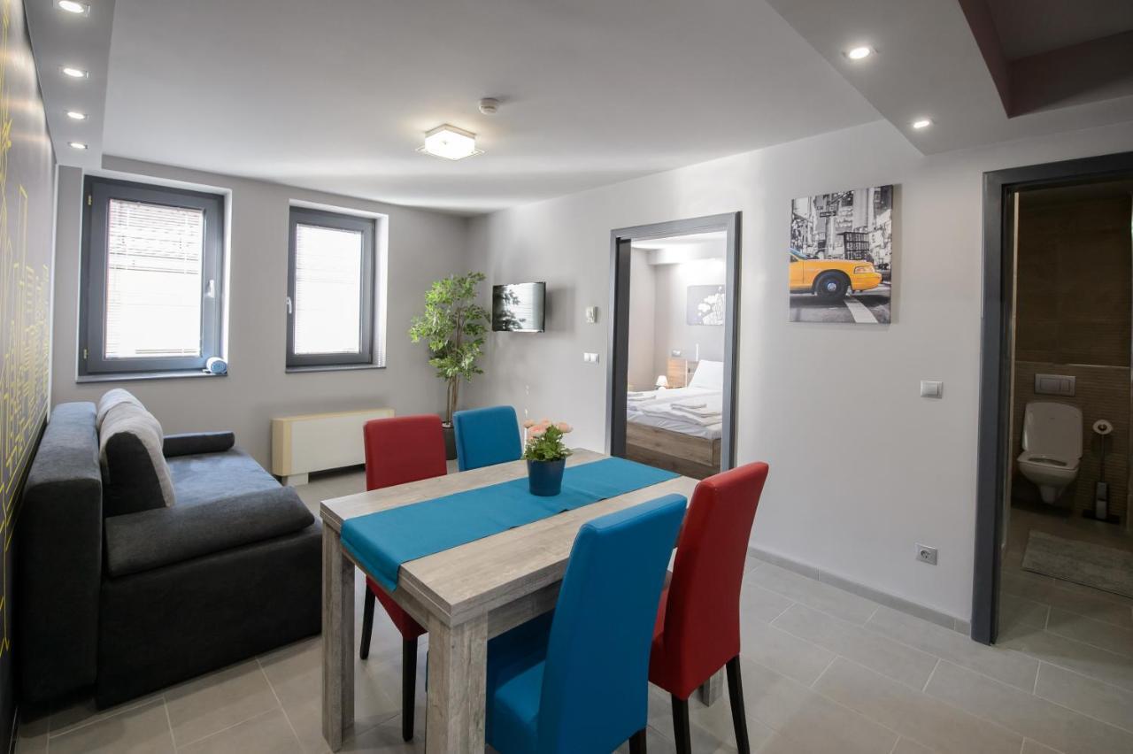 Hr Apartmanhaz Έγκερ Εξωτερικό φωτογραφία
