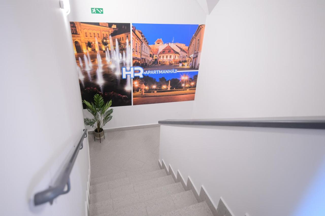 Hr Apartmanhaz Έγκερ Εξωτερικό φωτογραφία